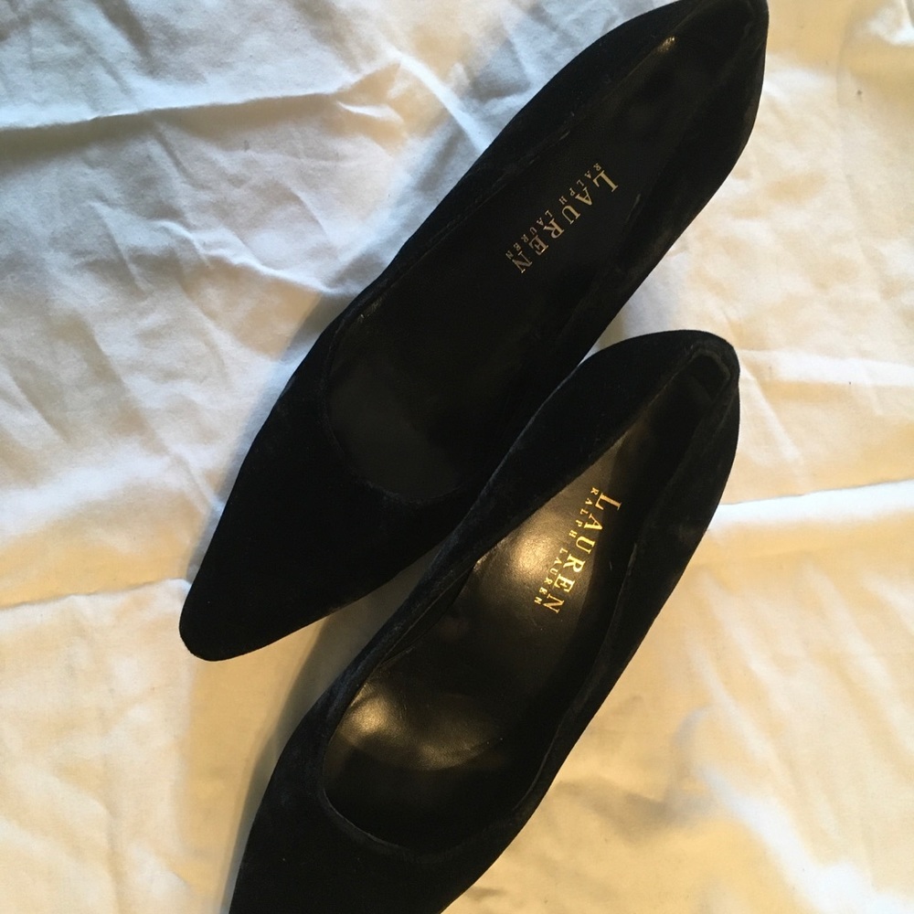 Lauren Ralph Lauren Abbot Black Velvet Pointed Heels - Size 9